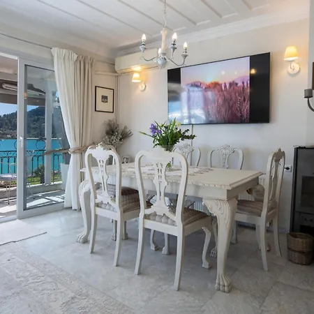 شقة Thalassaki House *